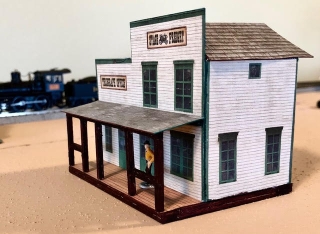 Feedback on my first House Free-model - Building Support